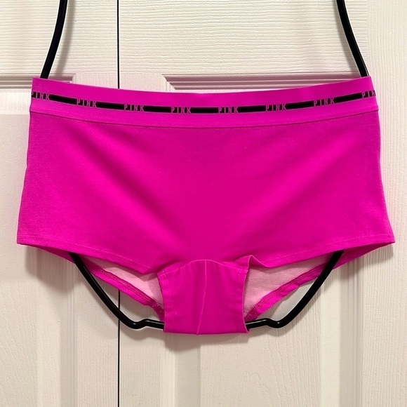 💖PINK Victoria’s Secret Panty Boyshort - Picture 1 of 3